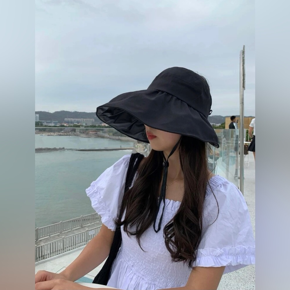 New Black Visor Hat